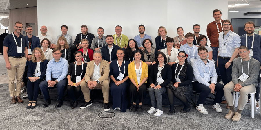 Gruppenfoto des Expertenteams mit Heiko Rittweger anlässlich des Arbeitstreffens zum des Testlab Sustainable Finance am 17.05.2022 